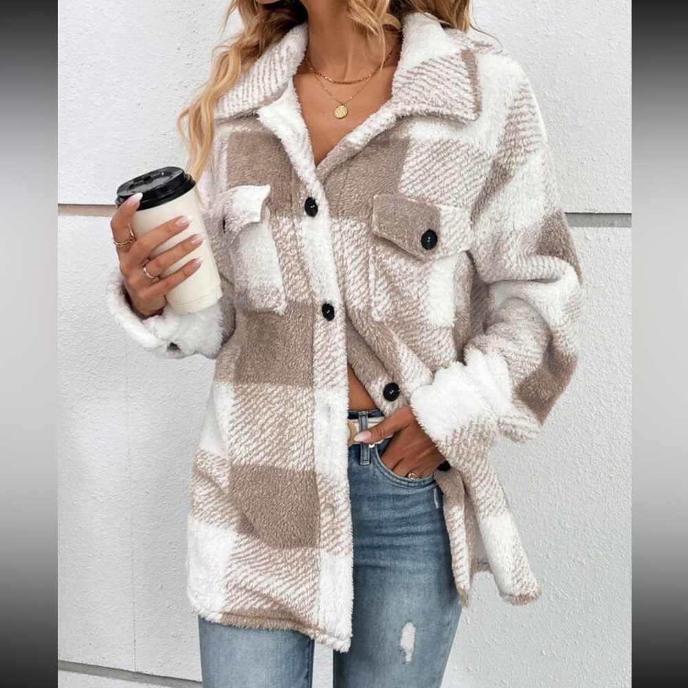 Cozy buffalo plaid button down teddy jacket - Picture 4 of 16